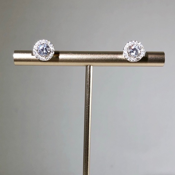 🎖HP🏅 925 Sterling Silver CZ Halo Studs - Picture 5 of 6